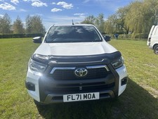 Toyota hilux invincible - toyota, x