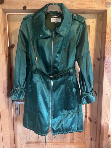 Green coat karen millen size - green,