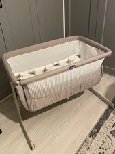 Chicco Next2Me Bedside Crib /