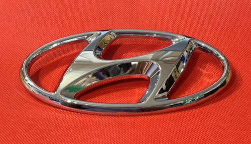 Hyundai vintage badge - vintage,