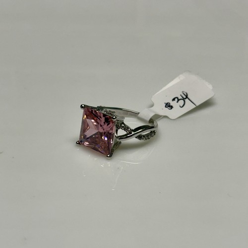Pink princess cut square - princess,