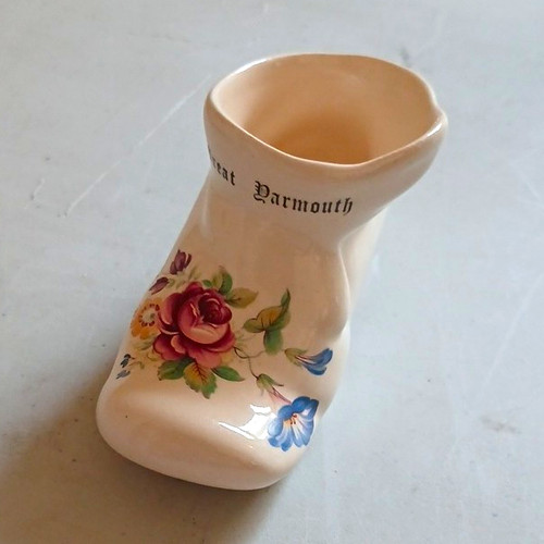 Glossy ceramic ornament - ceramic,