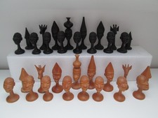 VINTAGE HAND CARVED WOODEN AFRICAN CHESS SET MAKONDE ? KING & QUEEN @3.5" TALL