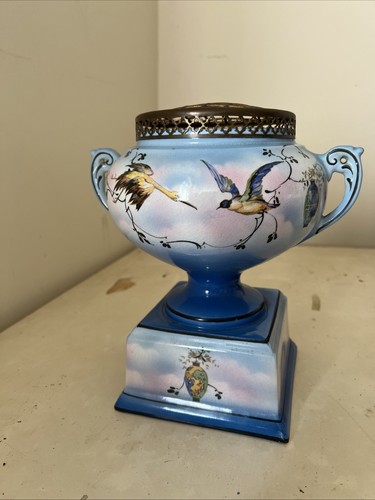 Ceramic pedestal urn shaped - pedestal,