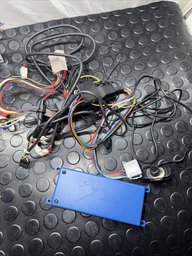 Parrot car bluetooth unit - bluetooth,