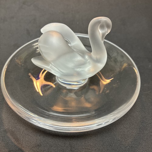 Lalique france signed - france,