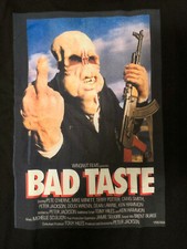 BAD TASTE T-shirt Movie Poster 1987 Peter Jackson Size M BRAND NEW No DVD Bluray