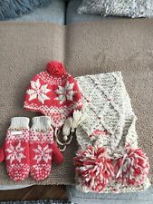 Ladies Animal Scarf, Hat and Gloves set in orange and cream