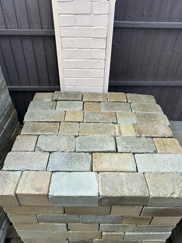 Scoutmoor stone - ,