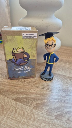 Fallout bobblehead - fallout,