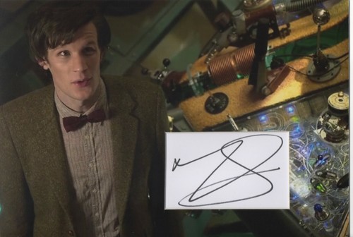 Matt smith signed 12x8 photo - matt,