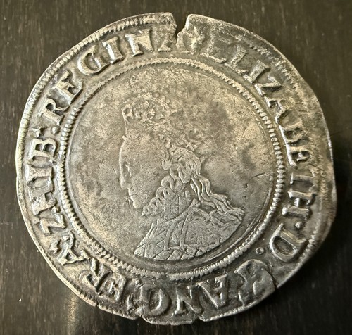 Elizabeth shilling 1st issue - i,