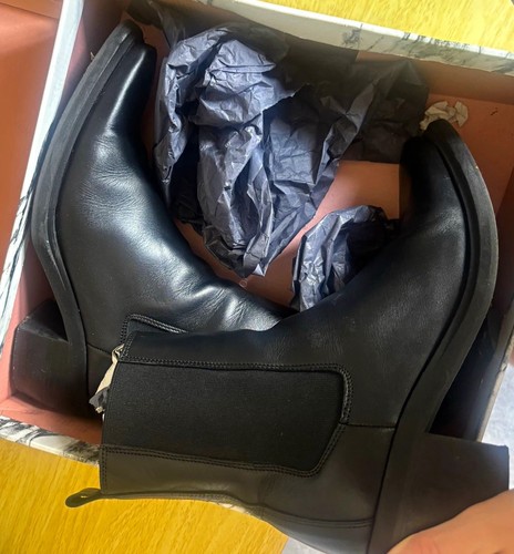 Classic black leather - black, square