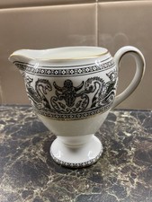 Wedgwood Black Florentine Bone