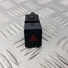 NISSAN QASHQAI HAZARD SWITCH