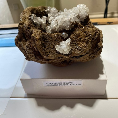Clear calcite matrix - clear,