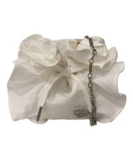 Lily Brown      × MARY QUANT