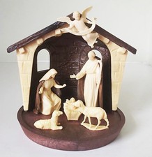 12cm Sheltered Nativity Scene