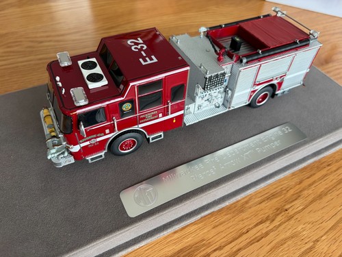 Fire replicas milwaukee - 1/50,