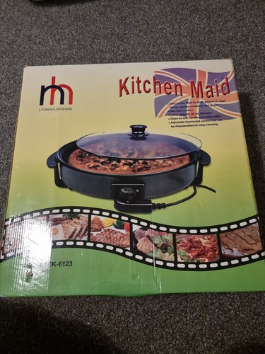 Kitchen maid - kitchen,