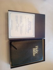 Holy Bible King James Version Handi-Size  Giant Print Riverside 702