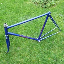 VINTAGE  1940-50,S  RALEIGH CLUBMAN CYCLE FRAME.