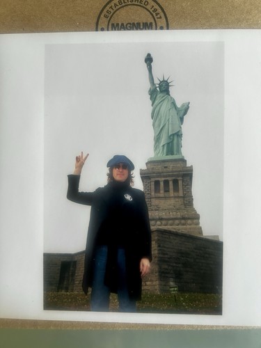 John lennon statue - of, liberty
