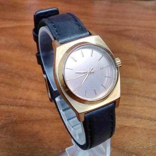 Nixon watch used - nixon,
