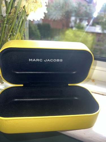 Marc jacobs yellow hard shell - marc,