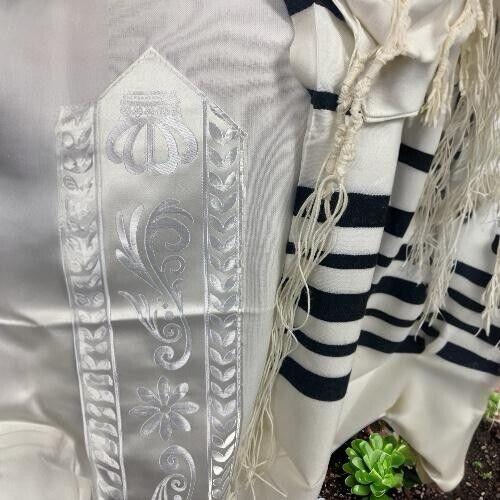 Talitnia wool tallit - wool, prayer