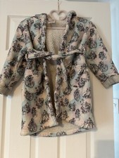 Disney Girls Dressing Gown 5-6 years With Hood