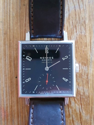 Nomos glashutte tetra black - nomos,