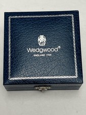 Vintage Wedgewood Brooch &