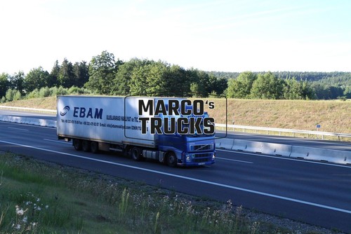 Truck photo volvo box - truck,