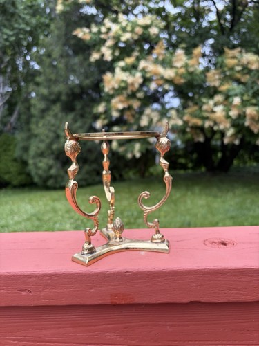 Vtg leg brass stand for - vtg,
