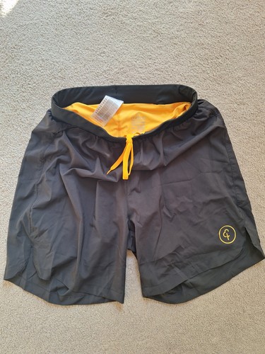 Parkrun black orange logo - black,