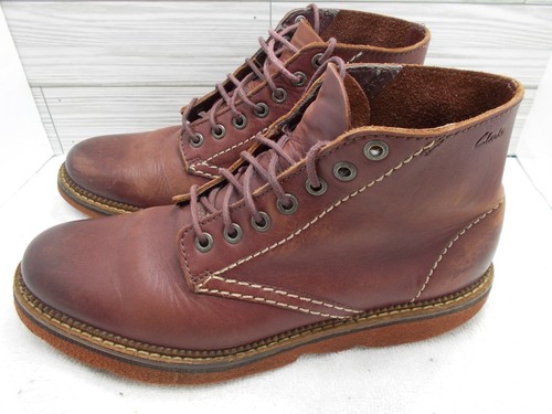 Clarks leather chukka boots - clarks,