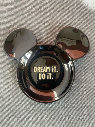 Hallmark disney dream it - hallmark,