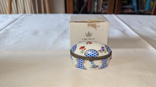 Imperial porcelain trinket box - imperial,