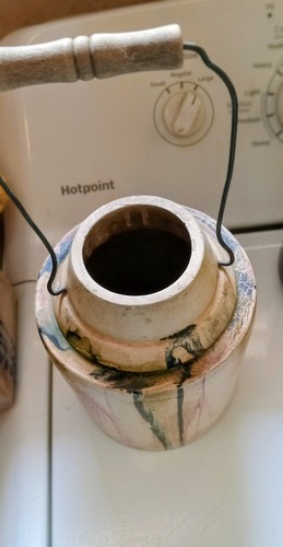 Stoneware jug with - stoneware,