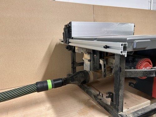 Milwaukee table saw - table, m18