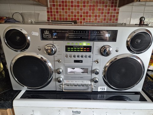 Gpo brooklyn silver boombox - silver,