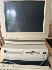 Vintage 1994 Apple Macintosh Performa 630 plus colour display M1212 all Turns On
