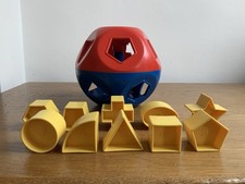 Vintage 1970’s Tupperware Shape O Ball Sorter Complete With Ten Shapes