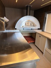 Pizza van catering - pizza, wood