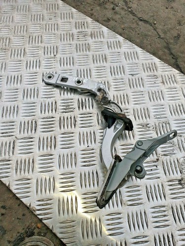 Volvo v70 hinge - volvo, boot