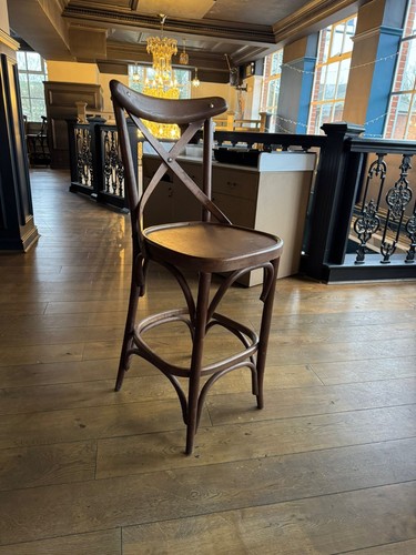 Bentwood style high bar - high,