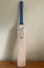 Signed / Autographed cricket