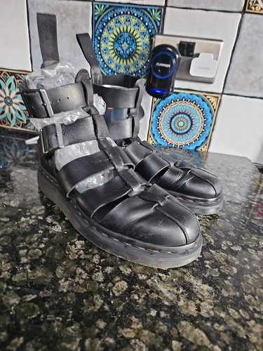 Martens non gendered - dr.,