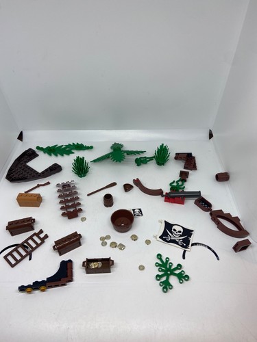 Lego vintage pirate set spares - lego,
